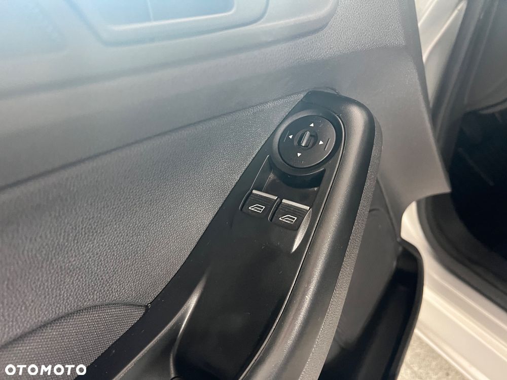 Ford Fiesta 1.25 Silver X (Trend) EU6 - 20