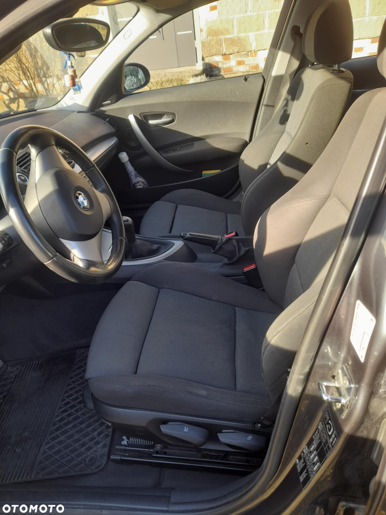 BMW Seria 1 116i - 17
