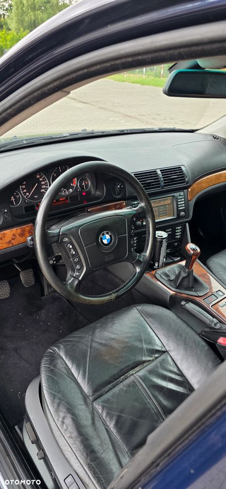 BMW Seria 5 - 10