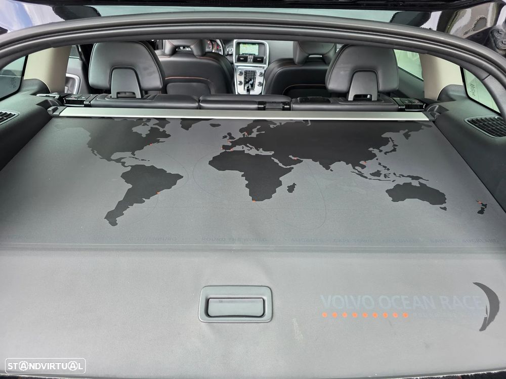 Volvo XC 60 D4 Ocean Race - 32