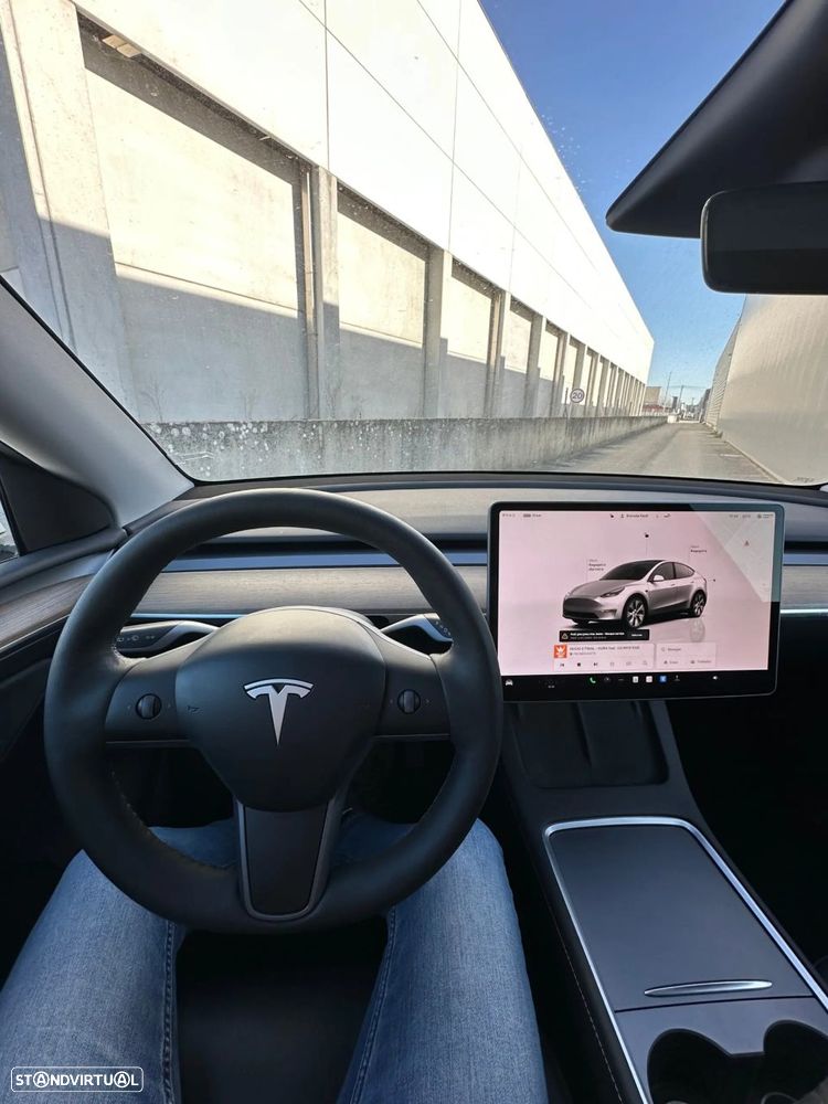Tesla Model Y RWD - 5