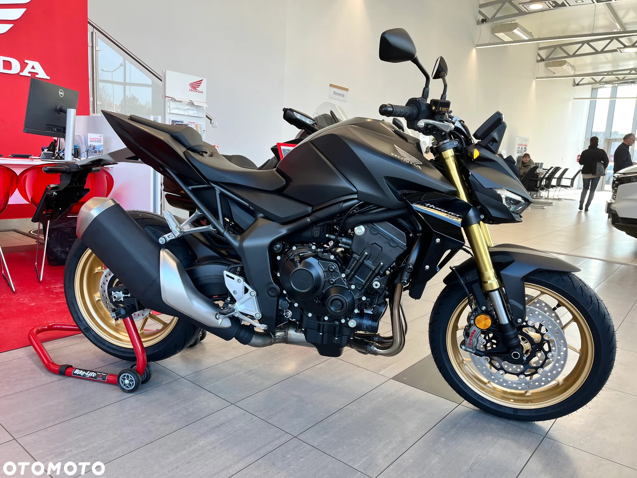 Honda CB - 2