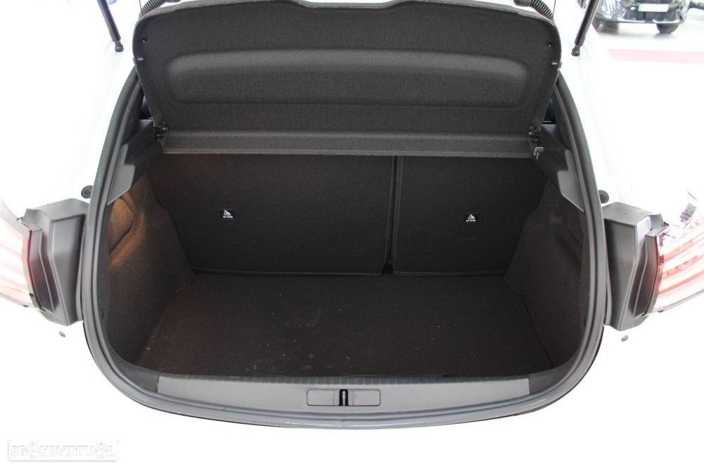 Peugeot 208 1.2 Hybrid Allure e-DCS6 - 10