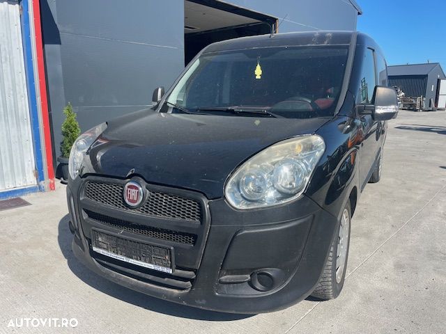 Dezmembrez Fiat Doblo an 2011 Motor 2.0 Multijet Euro5 - 1