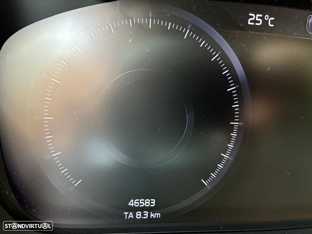 Volvo XC 40 1.5 T5 PHEV Inscription - 16