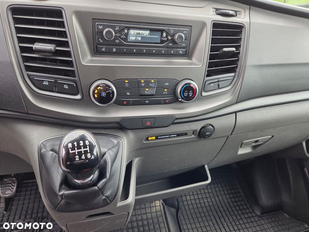 Ford transit - 12