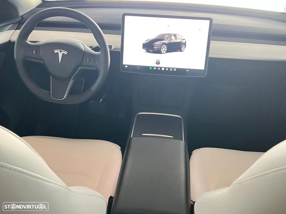 Tesla Model Y RWD - 9