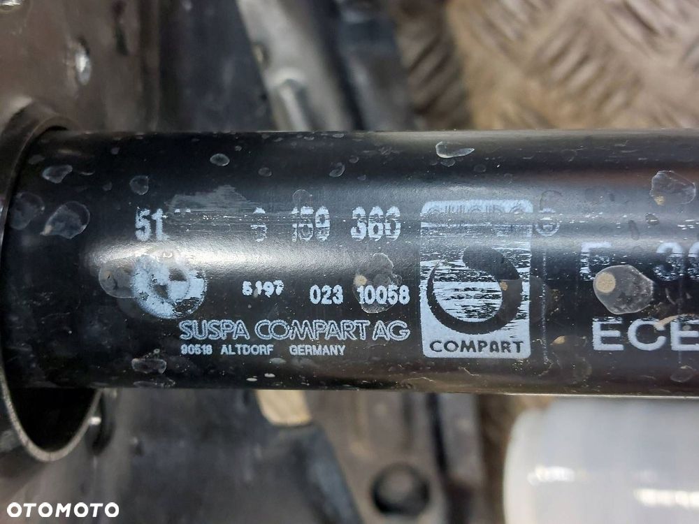 PAS PRZEDNI WZMOCNIENIE CZOŁOWE + CHŁODNICE BMW E39 520i 2.0 24V M52 - 14