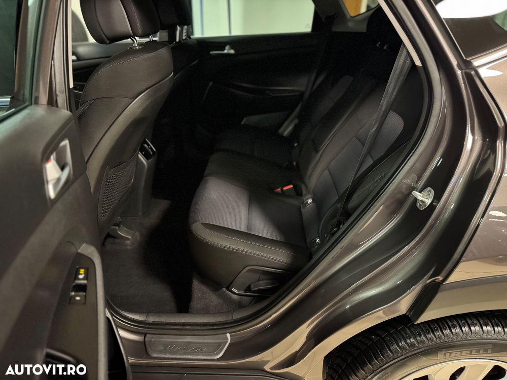 Hyundai Tucson blue 1.7 CRDi 2WD Style - 25