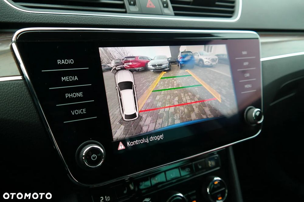 Skoda Superb 2.0 TDI SCR 4x4 Scout DSG - 28