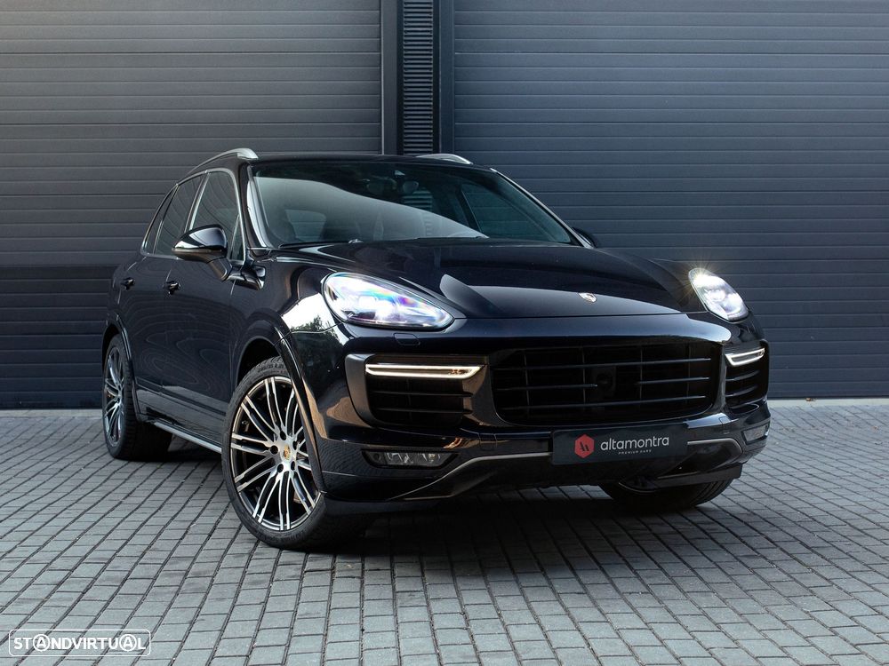 Porsche Cayenne Turbo Tiptronic S - 1