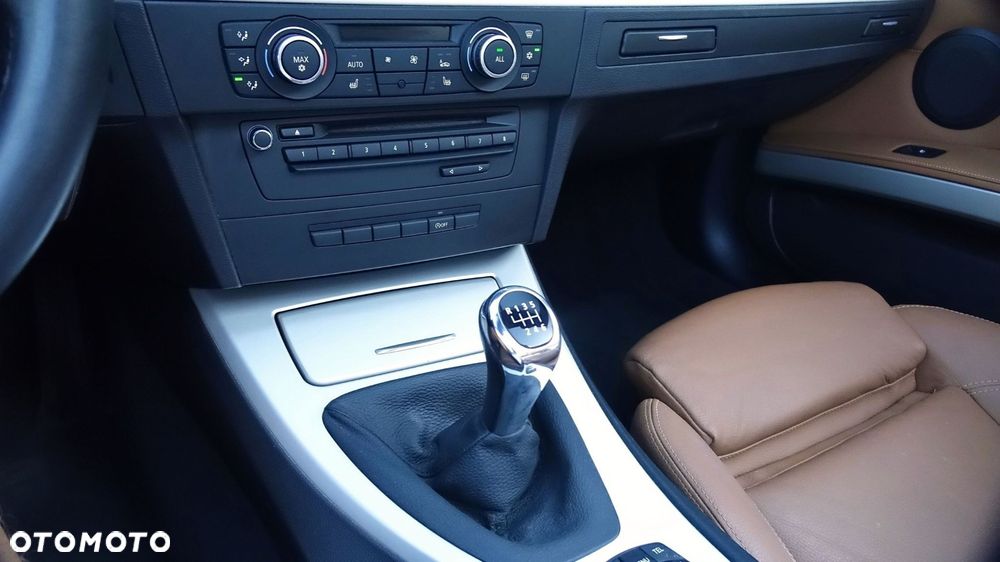 BMW Seria 3 - 35