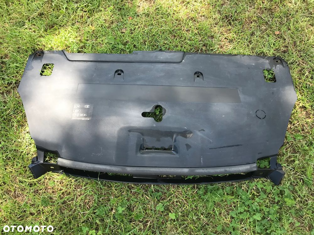 Renault Laguna III 07- Osłona Pasa Przedniego