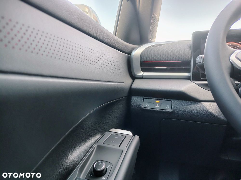 Volkswagen T-Roc - 19