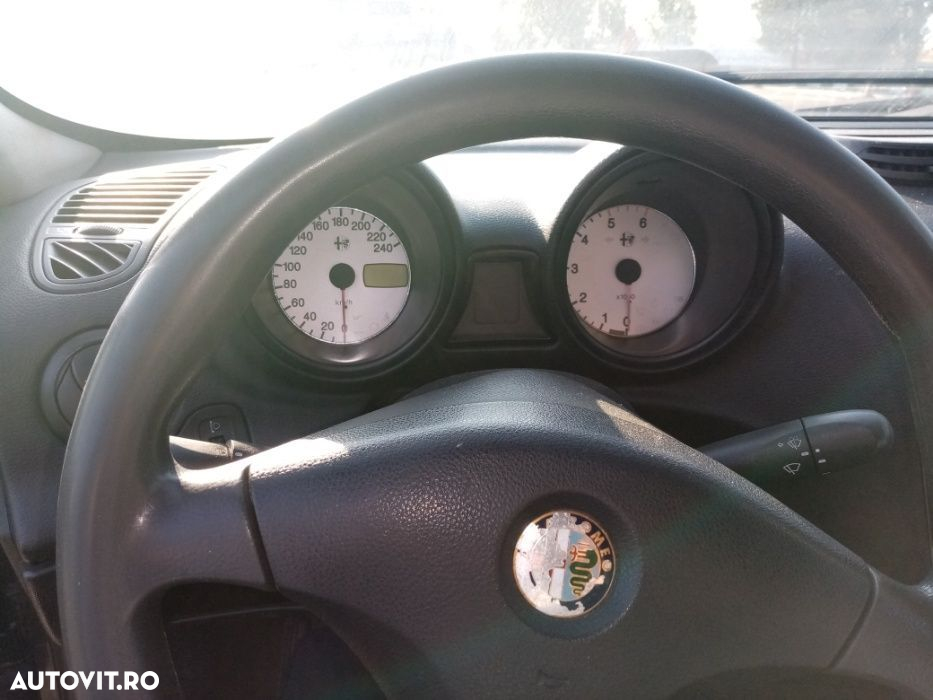 Dezmembrez ALFA Romeo 156 19 JTD - 3
