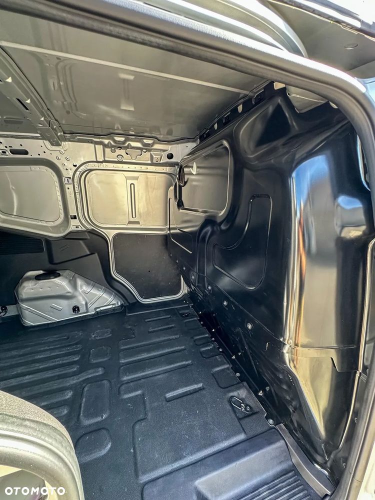 Ford Transit Courier 1.5 TDCi Trend - 19