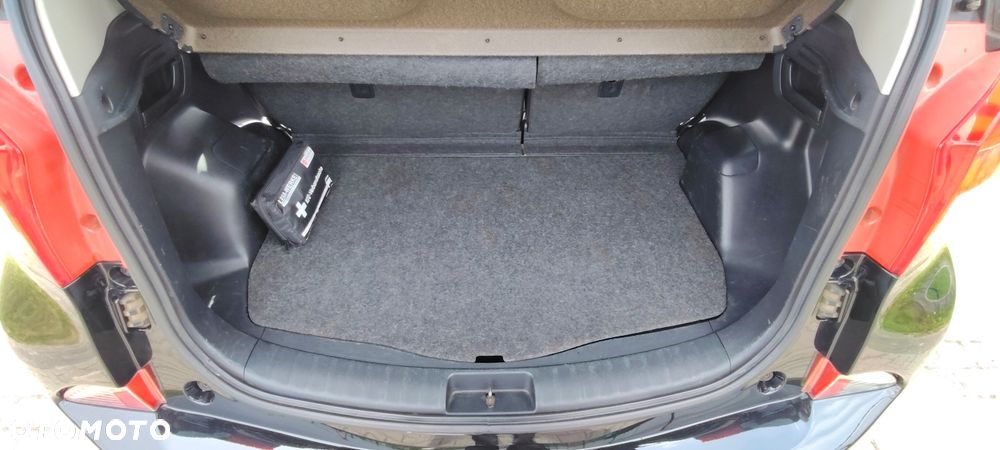 Subaru Trezia 1.3i Active - 15