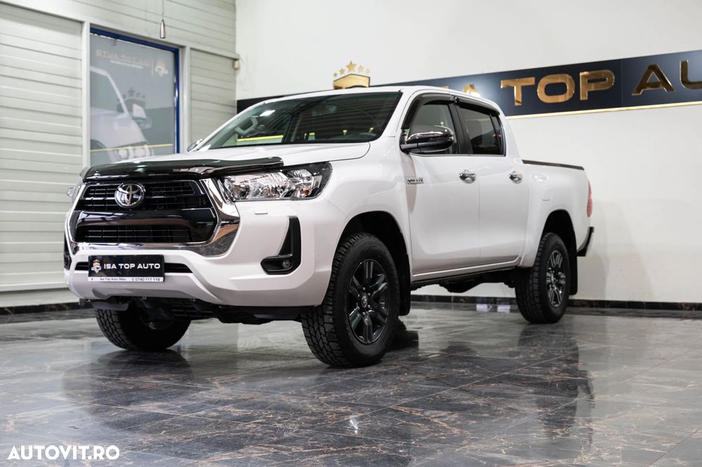 Toyota Hilux - 1