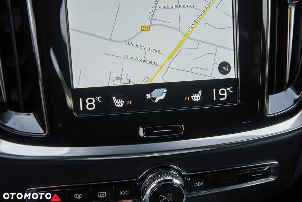 Volvo V60 T5 Geartronic R-Design - 24