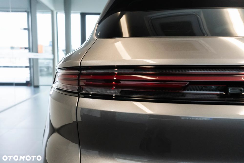 Porsche Cayenne E-Hybrid PHEV - 38