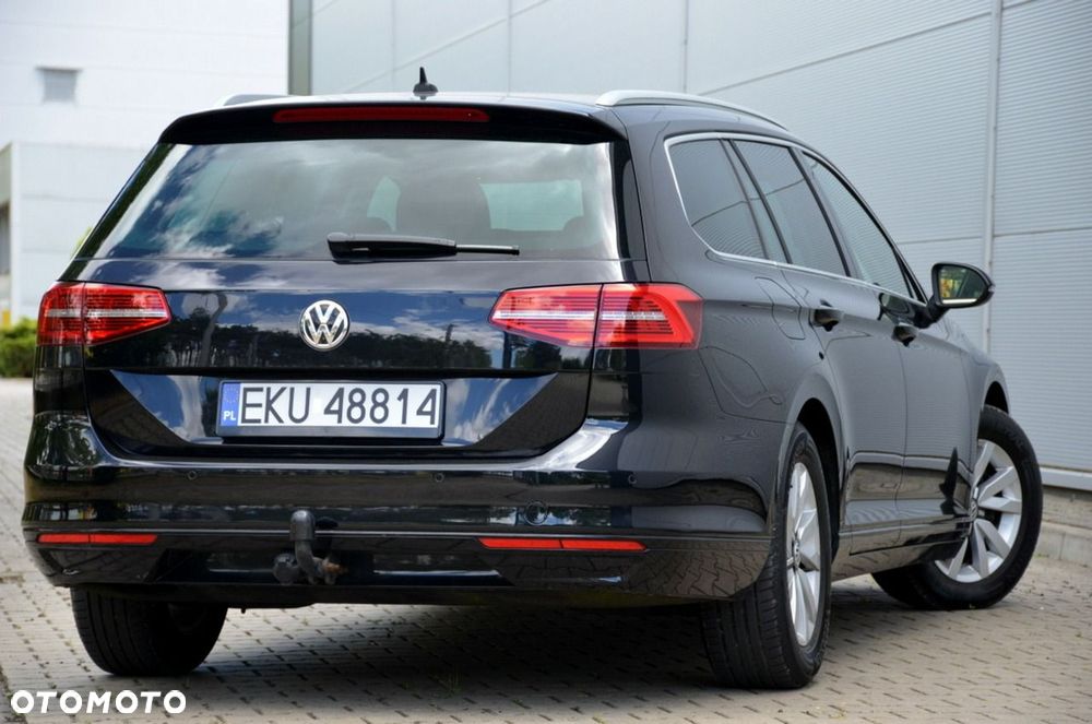 Volkswagen Passat - 10