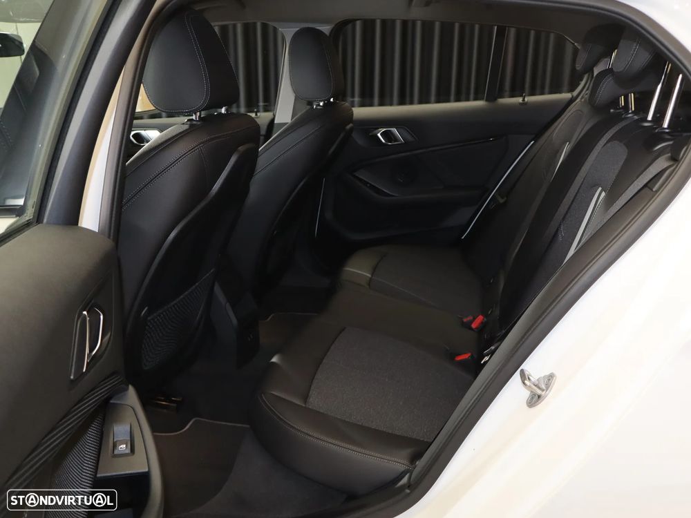 BMW 116 i Sport Line - 13