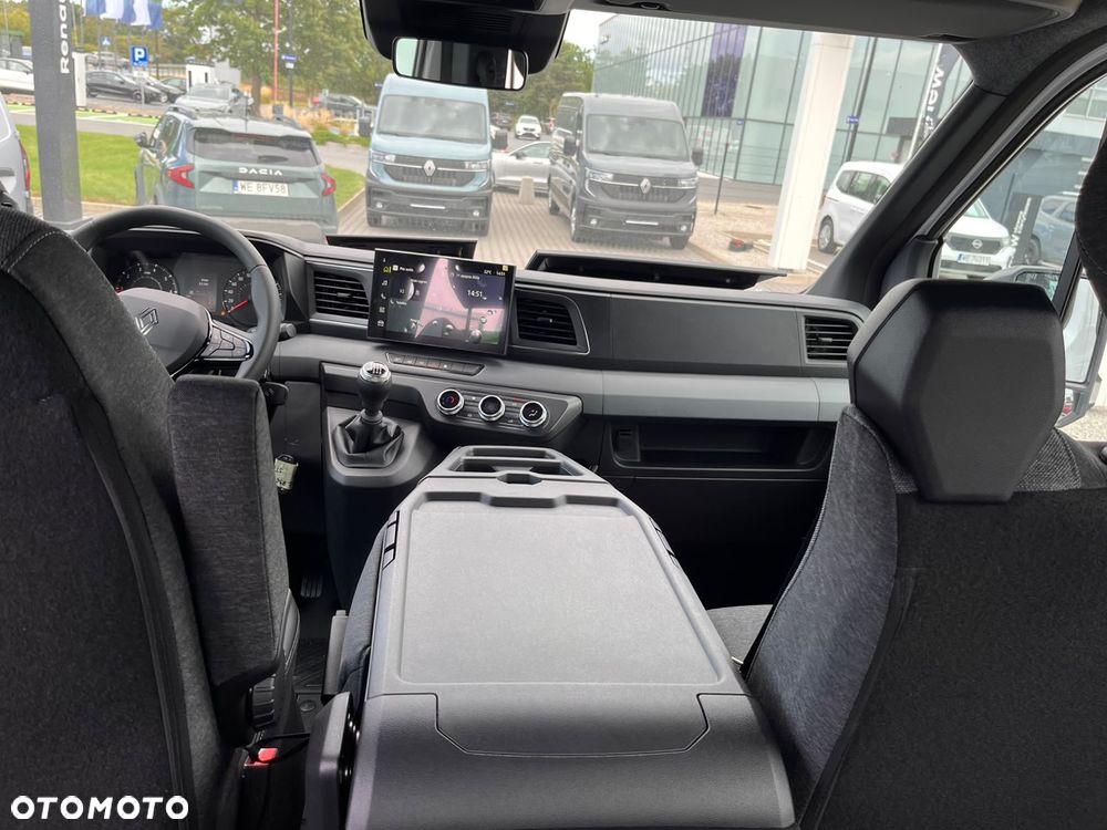 Renault Master Doka 7 os. + plandeka do wys. kabiny - 12