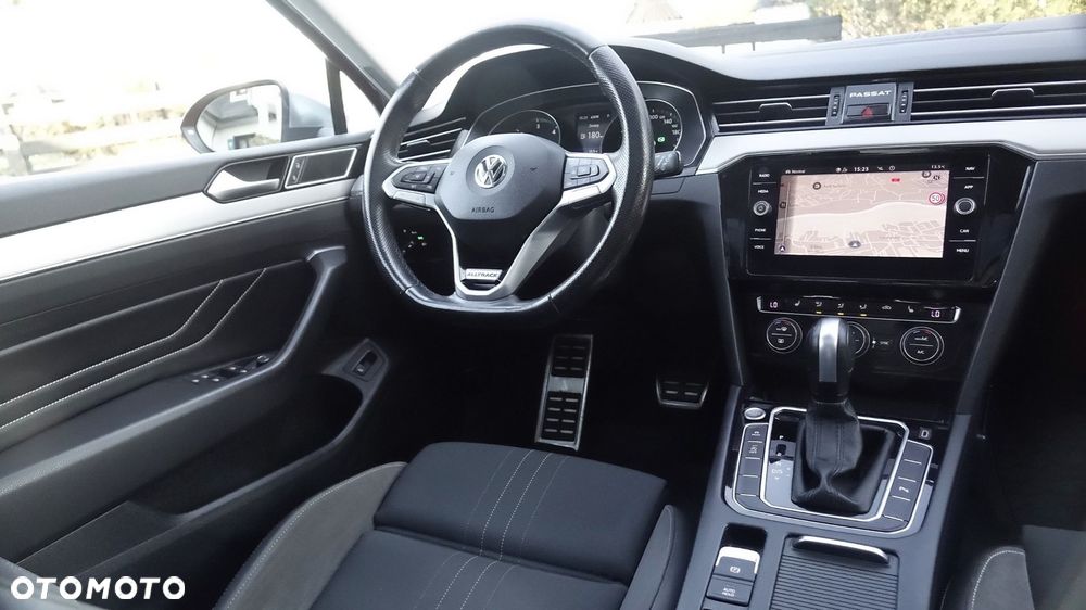 Volkswagen Passat Alltrack - 32