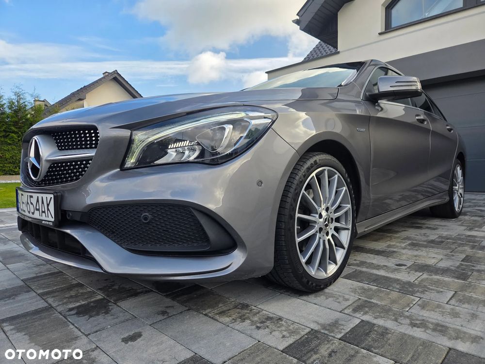 Mercedes-Benz CLA 200 7G-DCT AMG Line - 17
