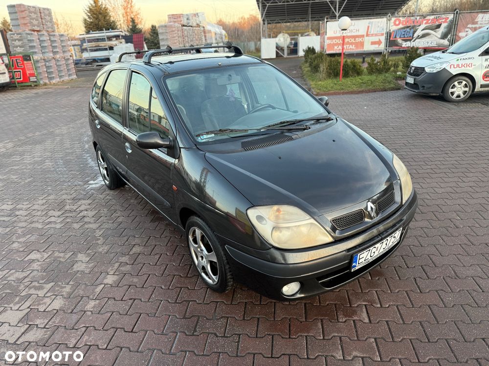 Renault Megane 1.6 Privilege - 4