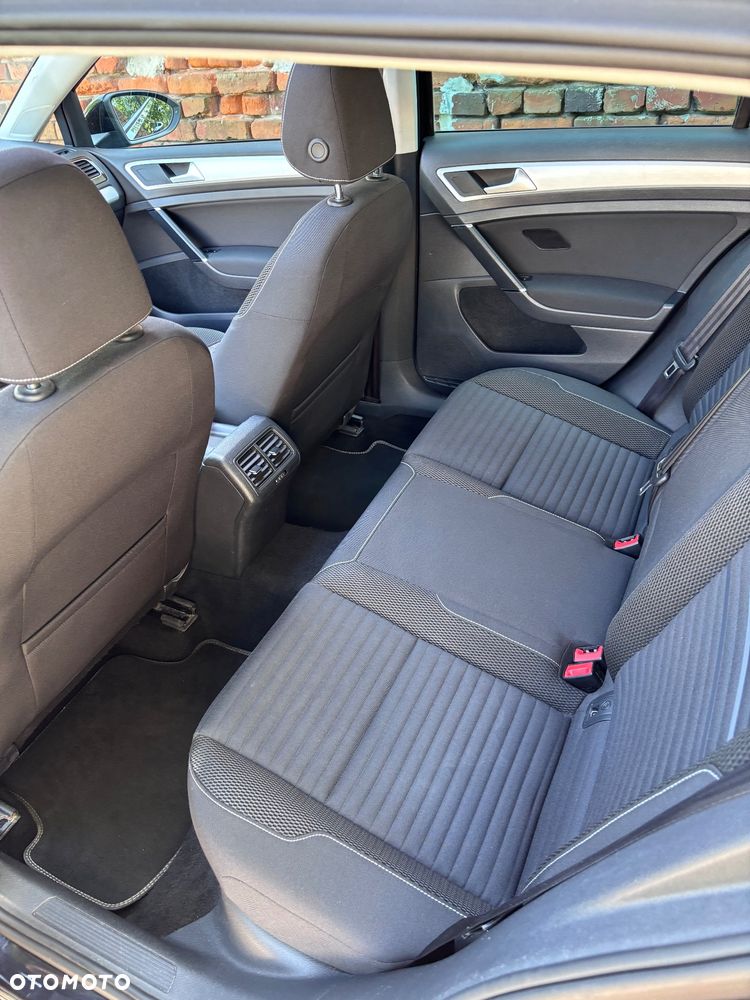 Volkswagen Golf 1.6 TDI BlueMotion Technology Cup - 10