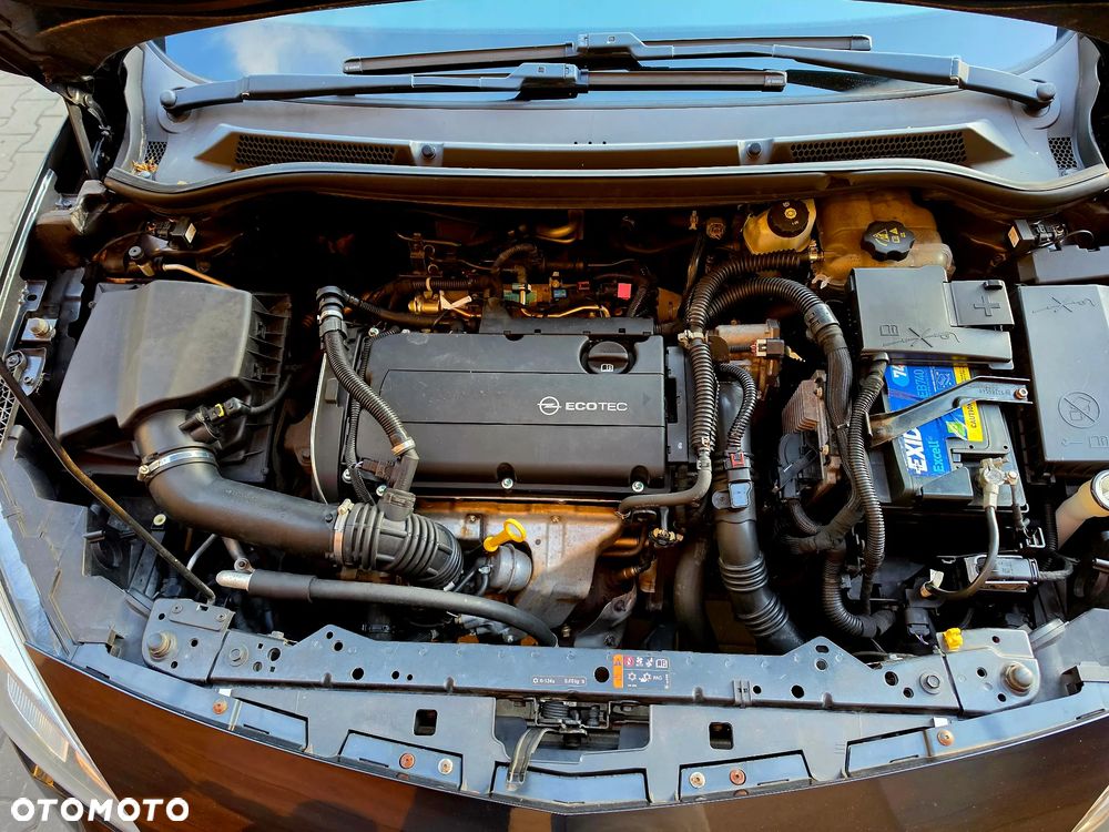 Opel Astra 1.6 Turbo Innovation - 20