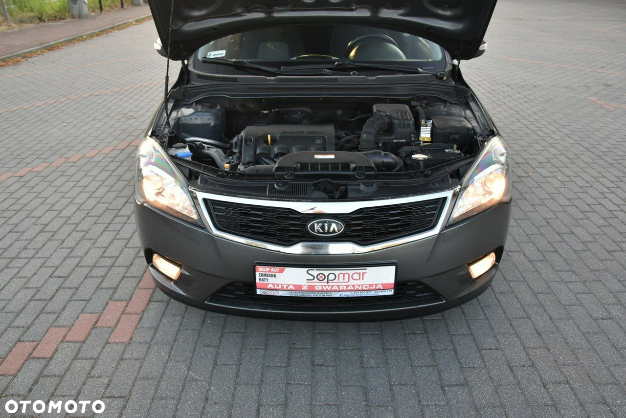 Kia Ceed - 28