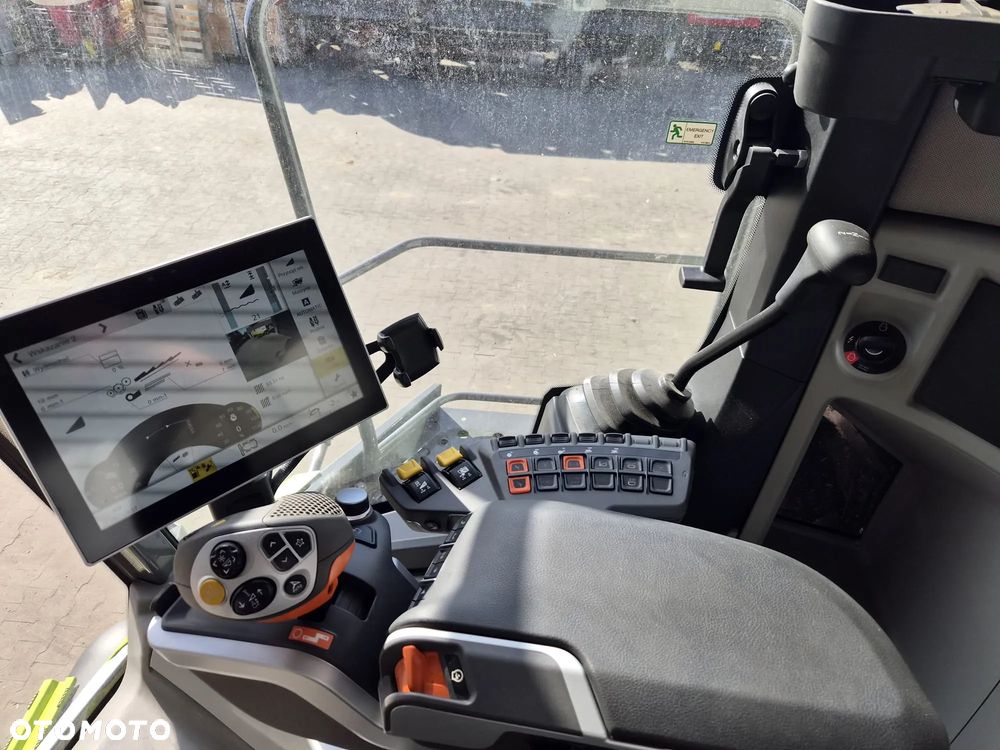 Claas Trion 640 - 16
