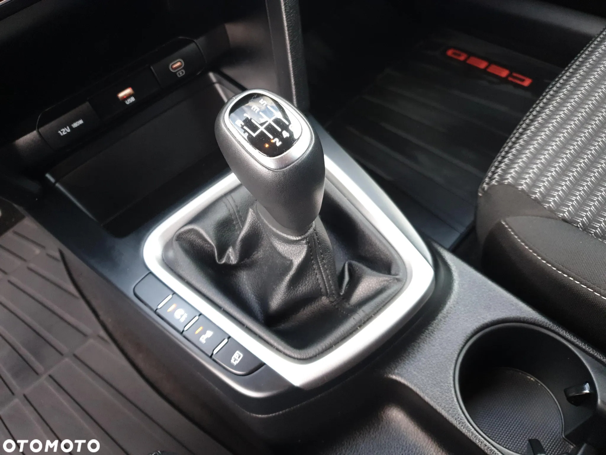 Kia Ceed 1.5 T-GDI M - 15