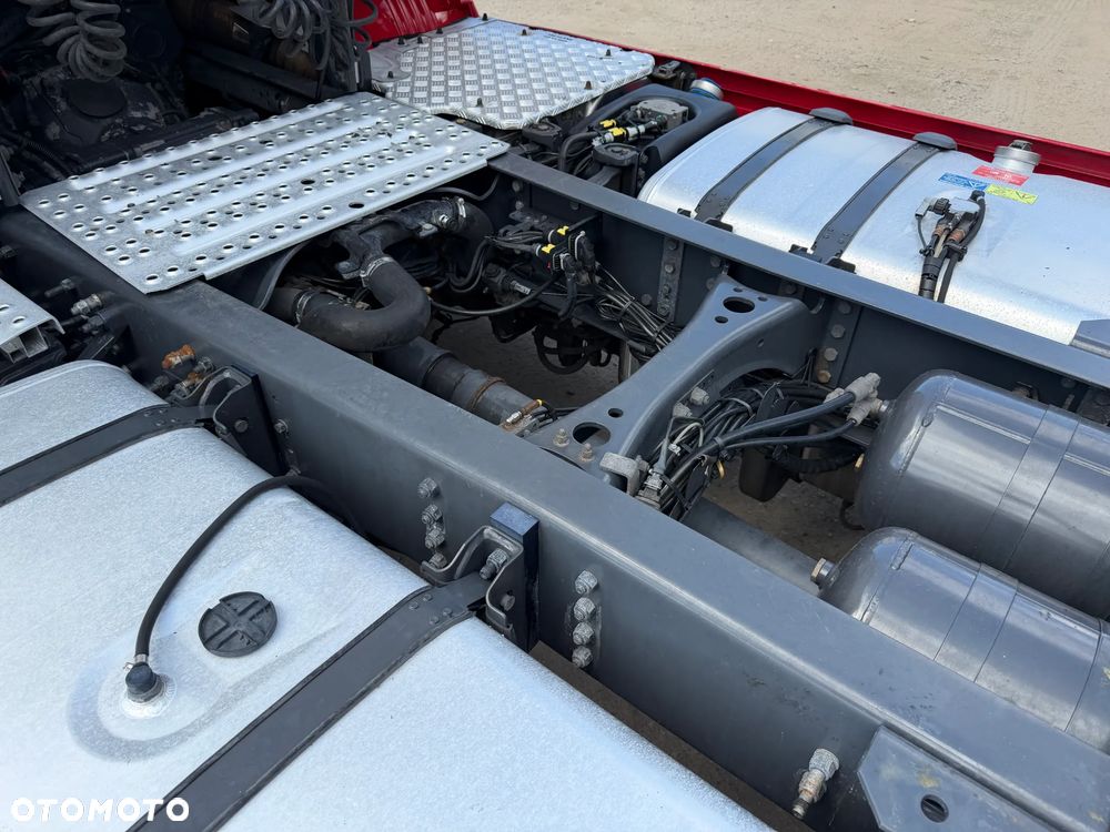 Scania R450 RETARDER / LED / KLIMA POSTOJOWA / MIKROFALA / ALUFELGI / ZBIORNIKI 1200 L / FULL SPOJLERY / NAWIGACJA / ŚLICZNA SCANIA / OD NOWOŚCI SPALANIE TYLKO 27 L / 11.2016 ROK !! - 13