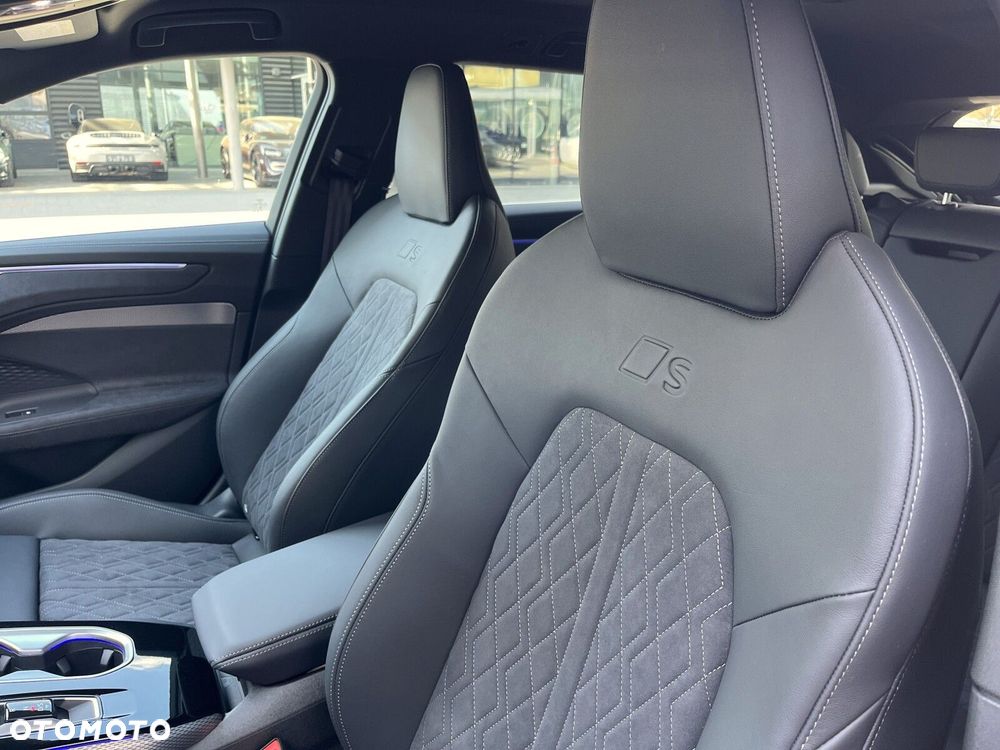 Audi A6 Avant - 24