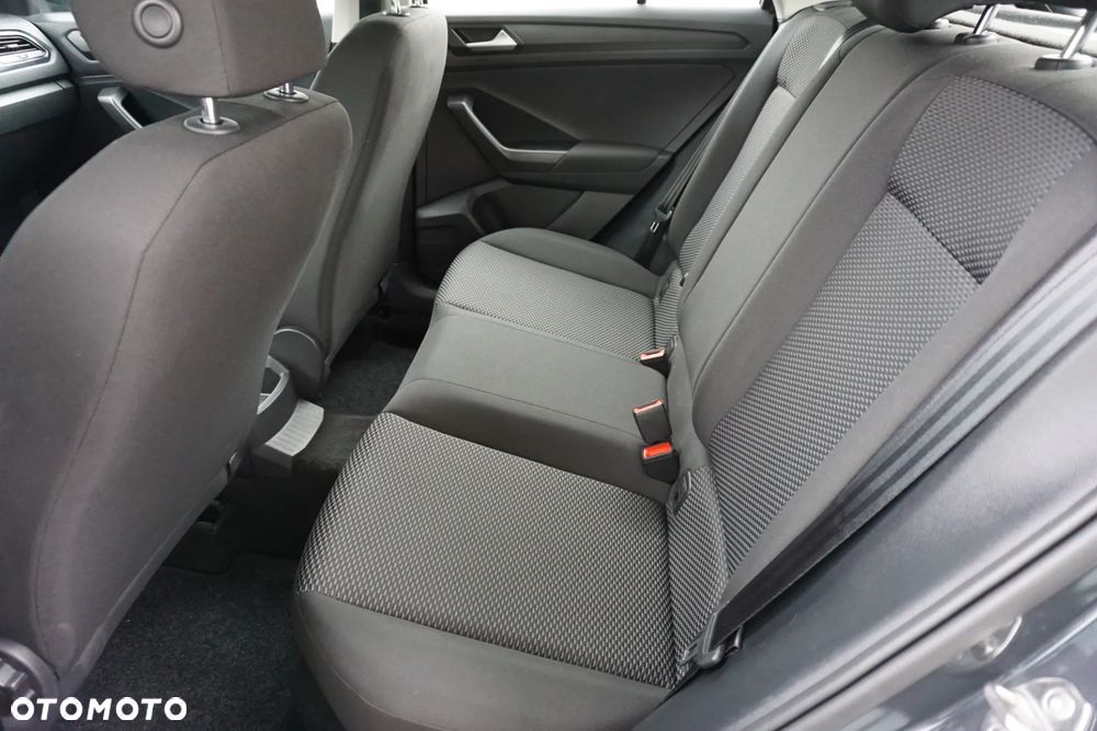 Volkswagen T-Roc 1.0 TSI Active - 10