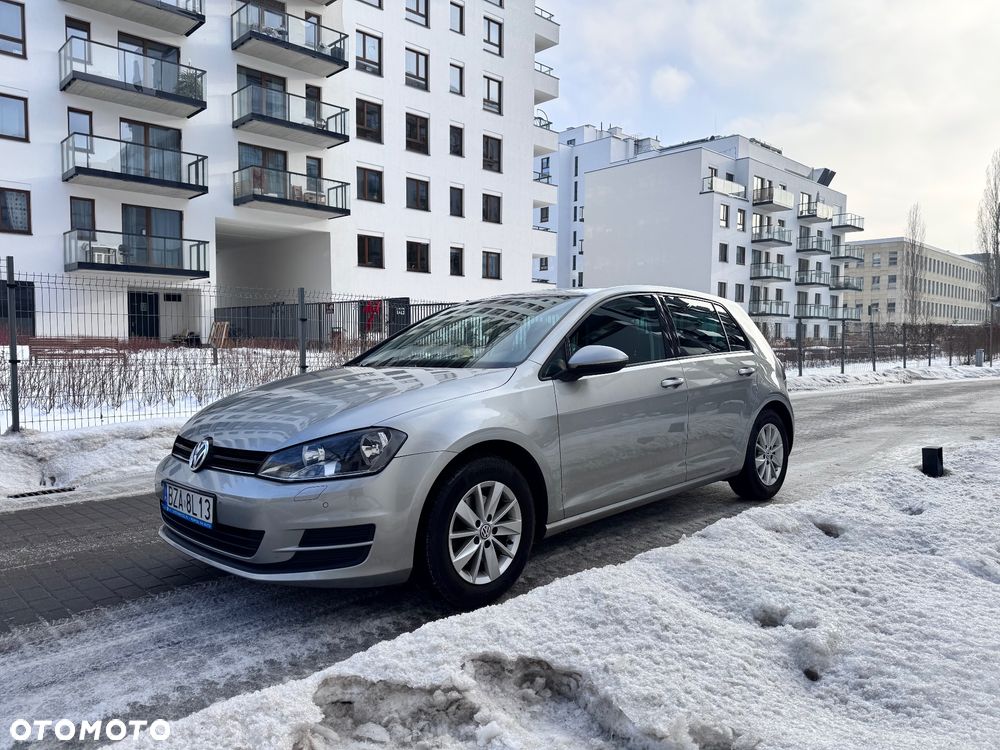 Volkswagen Golf - 1