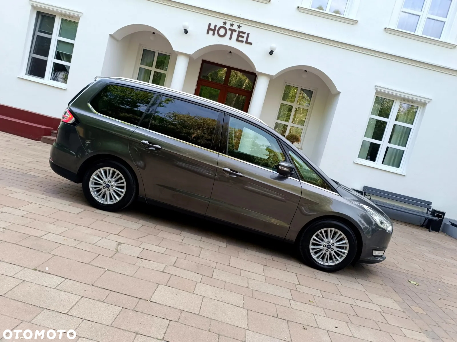 Ford Galaxy 2.0 TDCi Titanium - 11