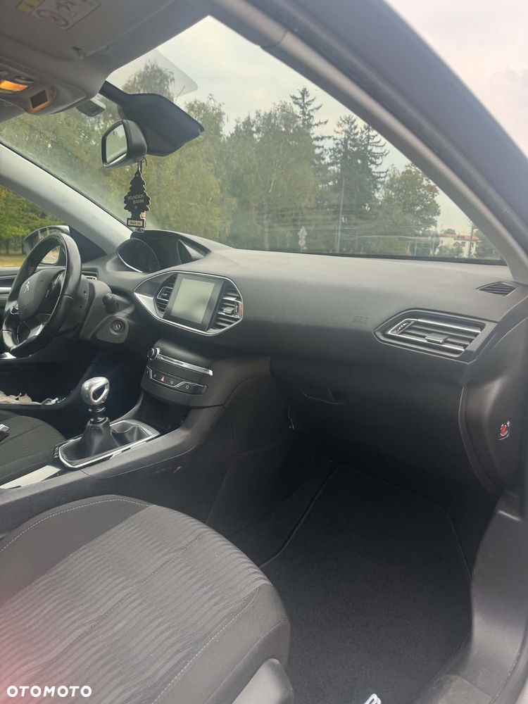 Peugeot 308 2016 photo 5