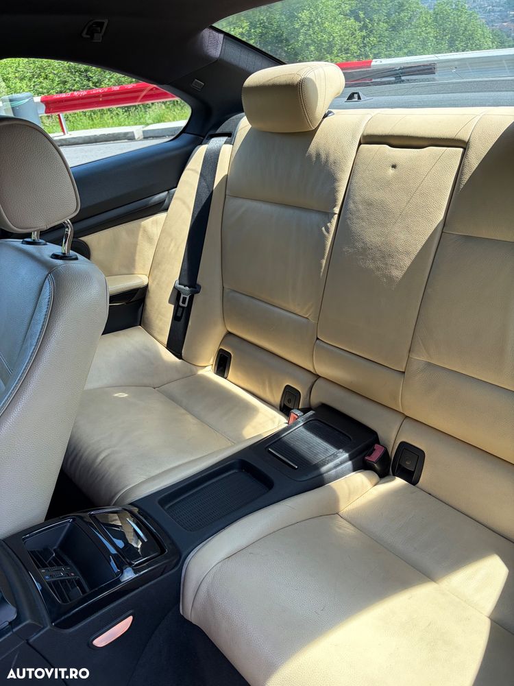 BMW Seria 3 320d xDrive Aut. - 8
