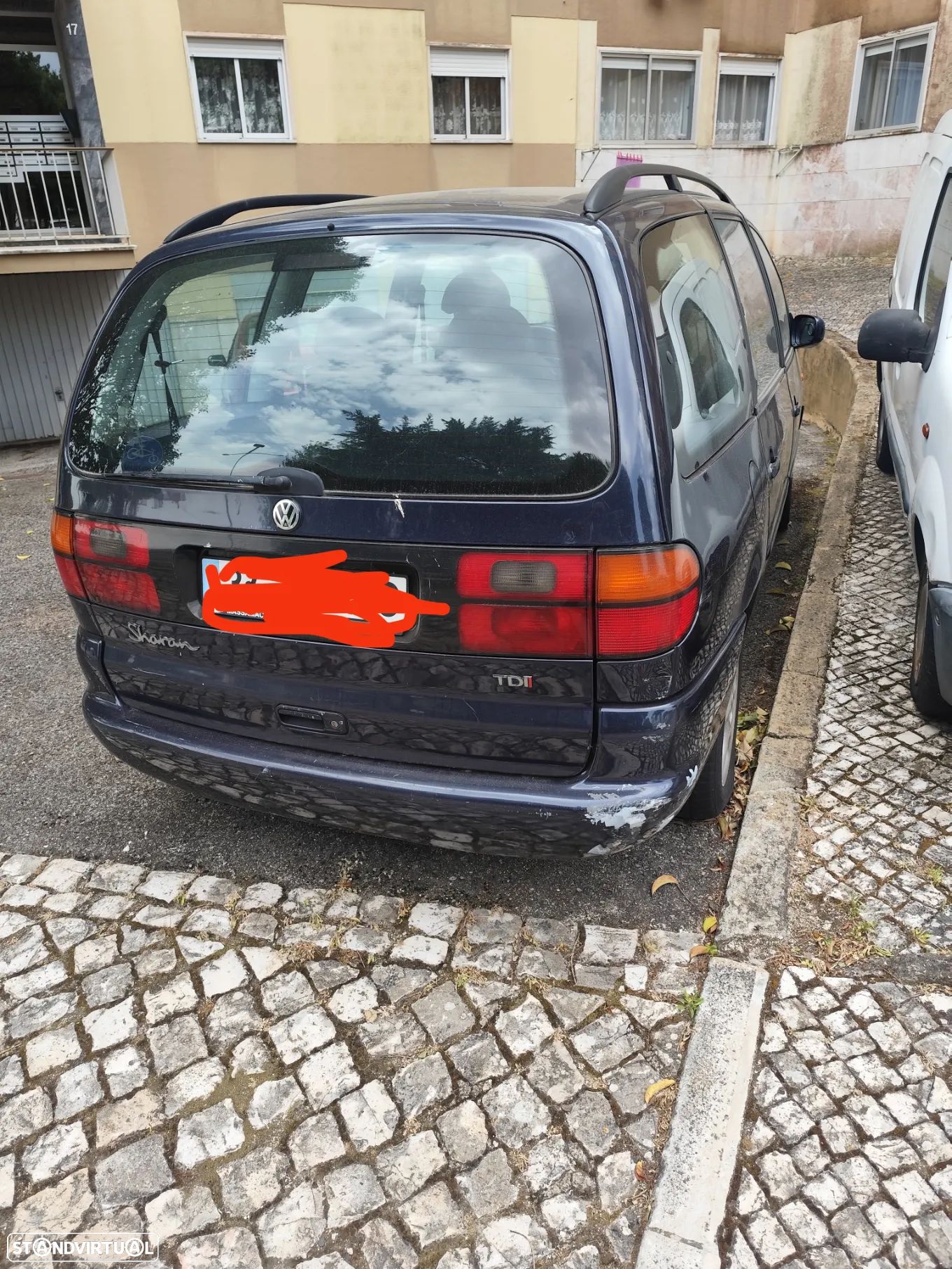 VW Sharan 1.9 TDi CL 7L - 1