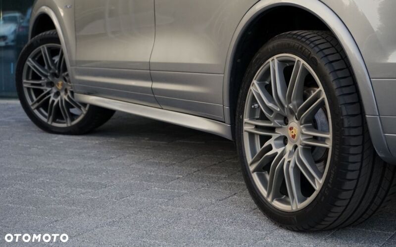 Porsche Cayenne S Diesel - 18