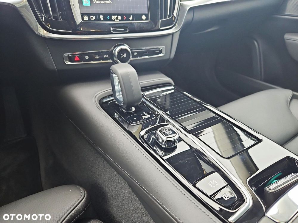 Volvo S90 T8 AWD Plug-In Hybrid Ultimate Dark - 22