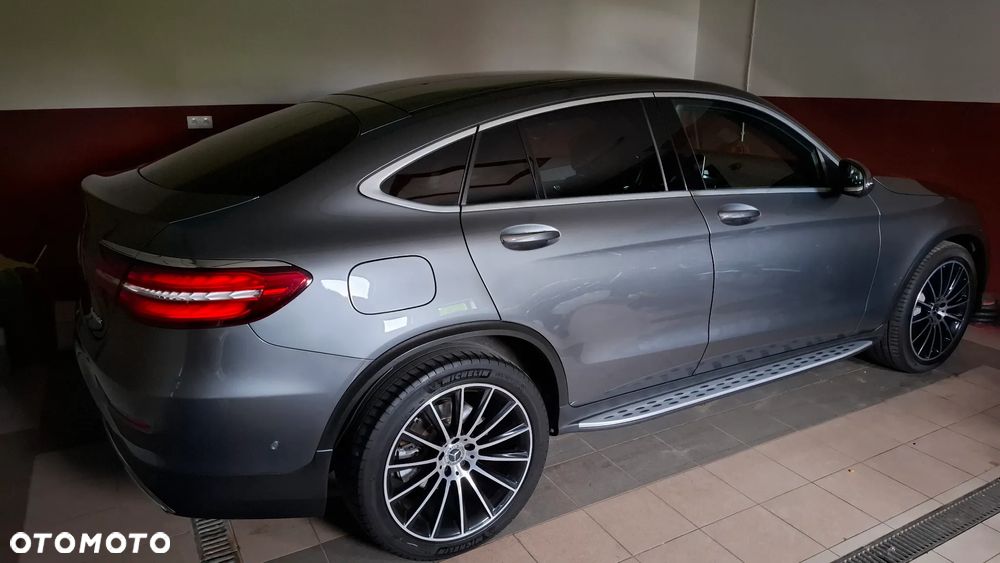 Mercedes-Benz GLC - 36