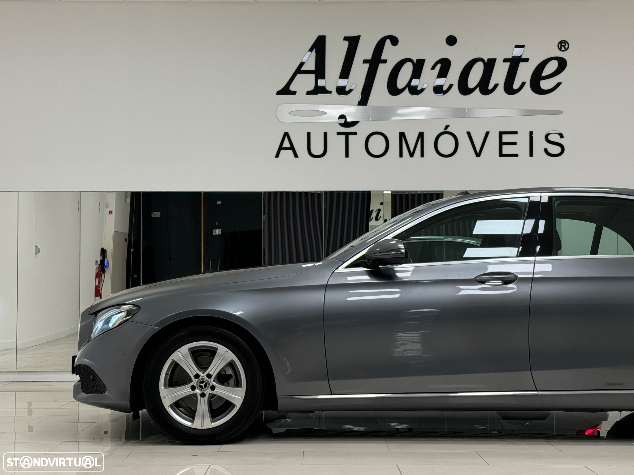 Mercedes-Benz E 220 d Exclusive - 7