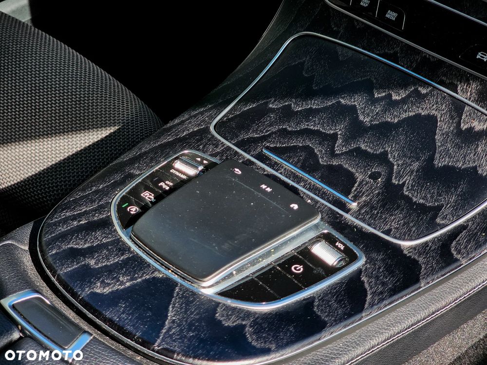 Mercedes-Benz Klasa E 200 d Avantgarde - 4