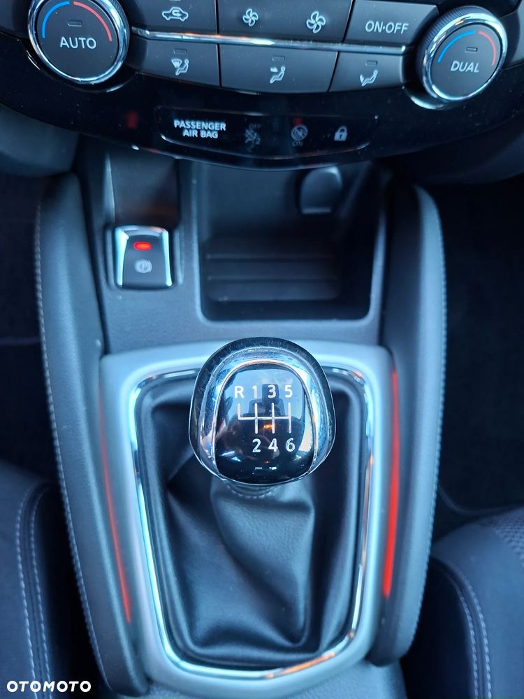 Nissan Qashqai 1.2 DIG-T Tekna - 11