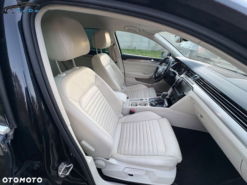 Volkswagen Passat Variant 2.0 TDI BMT Highline DSG - 32